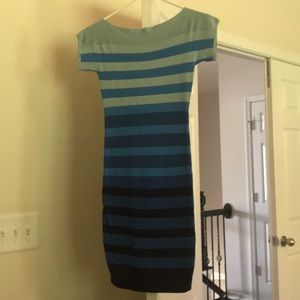 Beautiful blue body con dress!